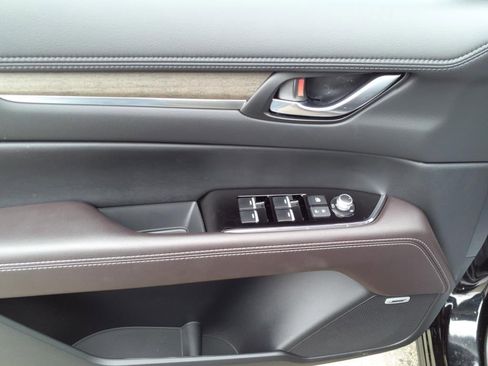 New 2025 MAZDA CX-5 Signature image 11