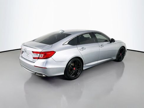 Used 2018 Honda Accord Sport image 7