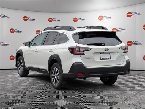 Certified 2025 Subaru Outback Premium image 7