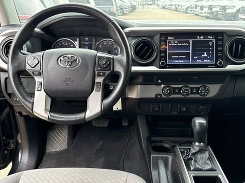Used 2022 Toyota Tacoma SR5 w/ SR5 Appearance Package (SM) RWD image 7