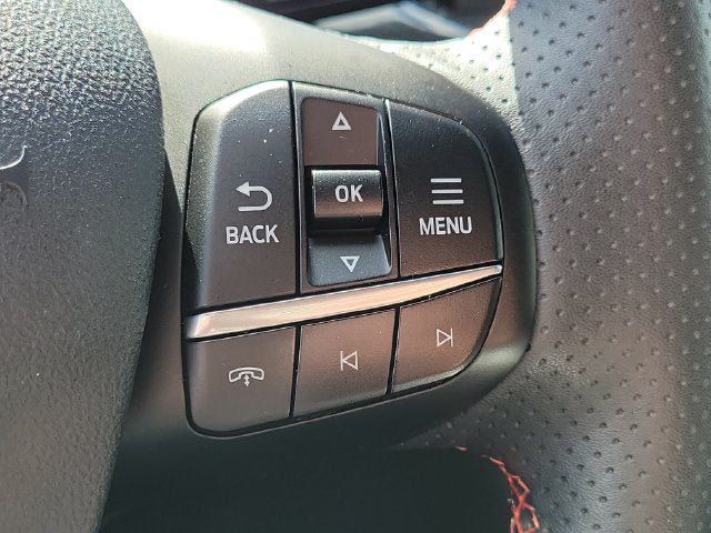 Used 2024 Ford Escape ST-Line w/ Tech Pack #1 AWD/4WD image 11