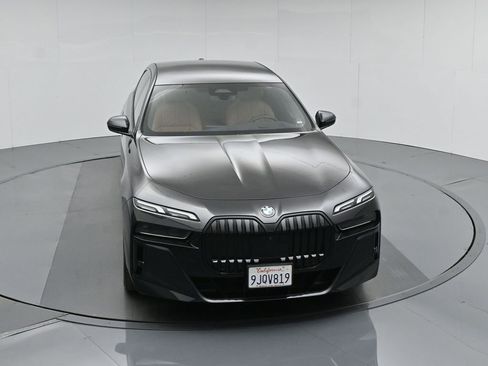 Used 2023 BMW 740i w/ Parking Assistance Package RWD image 41
