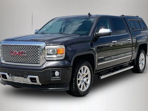 Used 2015 GMC Sierra 1500 Denali w/ Driver Alert Package AWD/4WD image 2