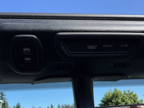 Used 2022 Jeep Wrangler Unlimited Sahara image 28