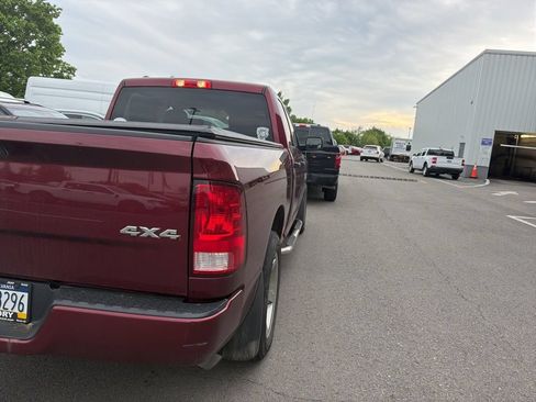 Used 2017 RAM 1500 Express AWD/4WD image 6