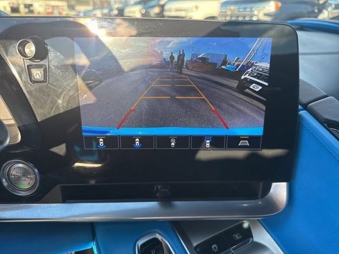 Used 2022 Chevrolet Corvette Stingray w/ Z51 Performance Package image 14