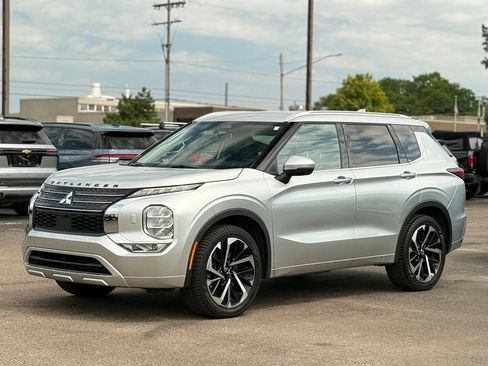 Used 2022 Mitsubishi Outlander SEL AWD/4WD image 39