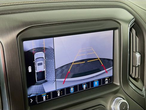 Used 2020 GMC Sierra 1500 AT4 w/ AT4 Premium Package image 13