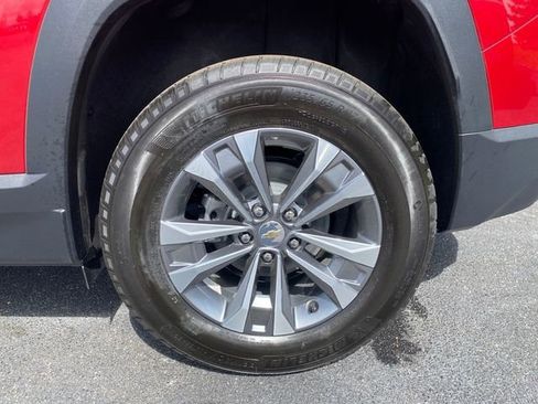 New 2026 Chevrolet Equinox LT w/ Convenience Package II AWD/4WD image 14