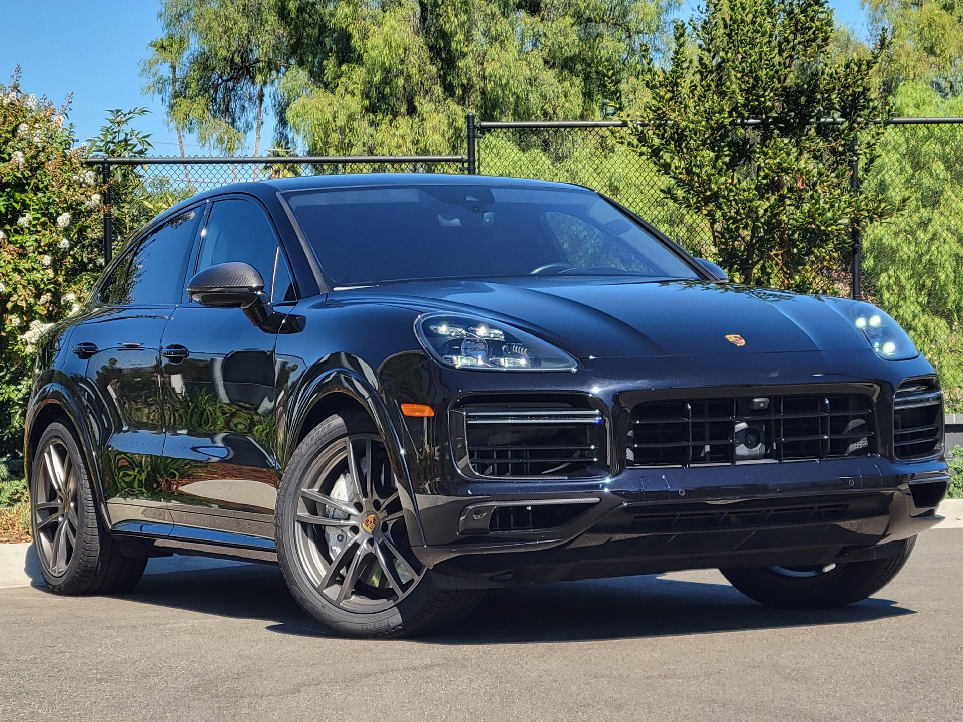 Certified 2022 Porsche Cayenne Turbo AWD/4WD image 9