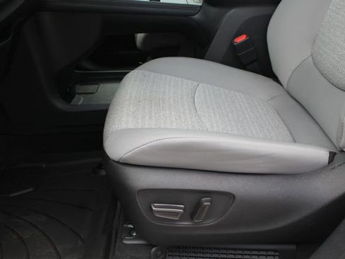 Certified 2026 Toyota Sienna LE FWD image 52