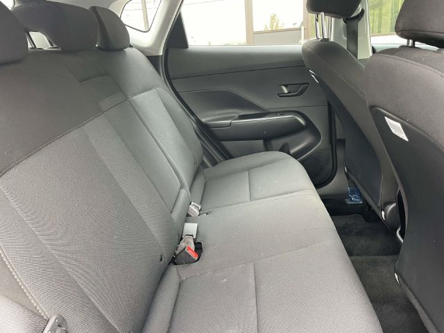 Certified 2024 Hyundai Kona SE FWD image 10