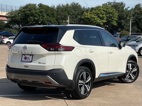 Certified 2023 Nissan Rogue SL AWD/4WD image 4