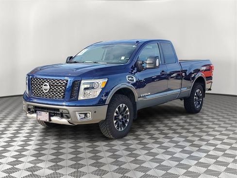 Used 2017 Nissan Titan PRO-4X image 8