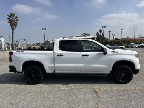 Used 2024 Chevrolet Silverado 1500 LT Trail Boss w/ Protection Package image 2