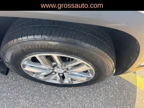 Used 2019 GMC Acadia SLE w/ GMC Pro Grade Package AWD/4WD image 11