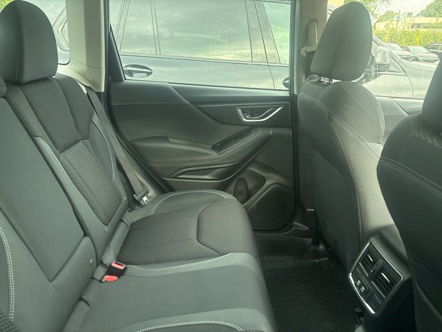 Used 2024 Subaru Forester Premium AWD/4WD image 9