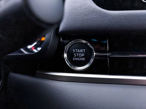 New 2026 Mitsubishi Outlander LE AWD/4WD image 18