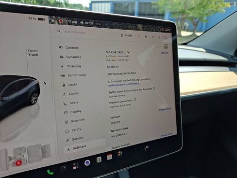 Used 2024 Tesla Model Y Long Range AWD/4WD image 23