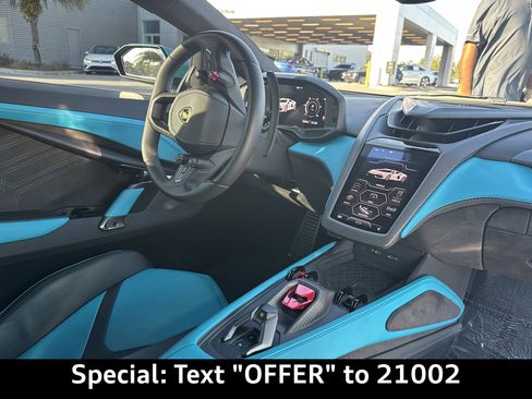 Used 2024 Lamborghini Revuelto Base image 24