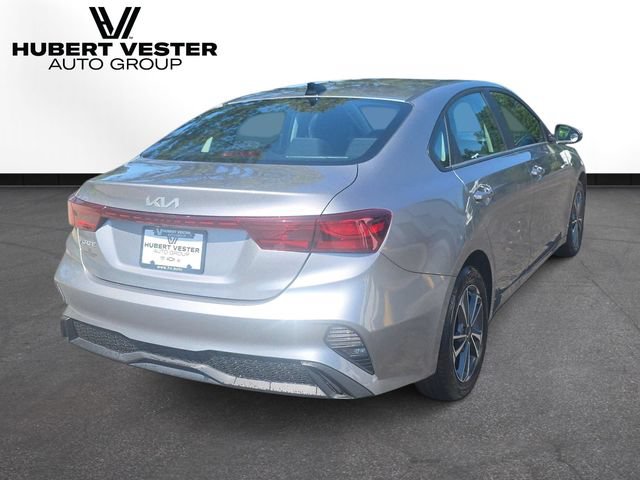 Used 2024 Kia Forte LXS w/ LXS Technology Package FWD image 6