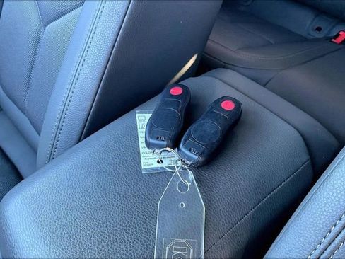 Used 2024 Porsche Macan S image 32