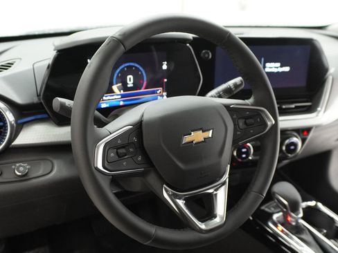 New 2026 Chevrolet Trax LT w/ LT Convenience Package image 17