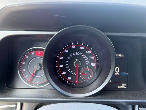 Used 2023 Hyundai Elantra SEL FWD image 14