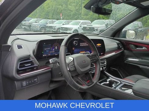 Used 2026 Chevrolet Traverse RS AWD/4WD image 10