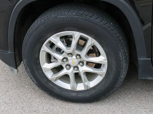 Used 2021 Chevrolet Traverse LS FWD image 7