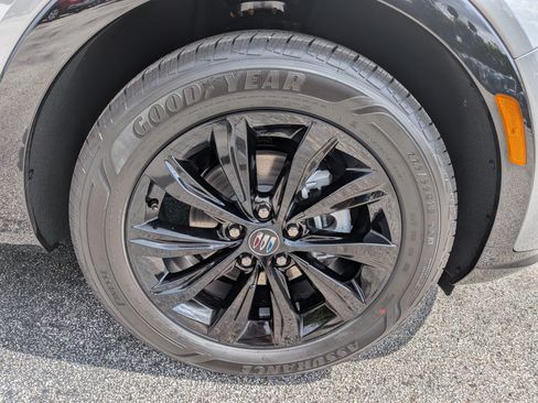 New 2026 Buick Envista Sport Touring w/ Convenience I Package FWD image 12