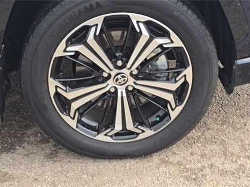 Used 2023 Toyota RAV4 XSE image 33