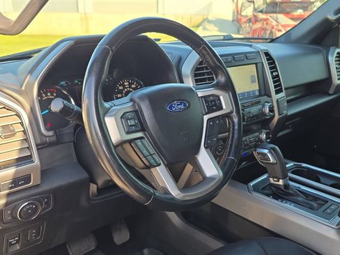 Used 2019 Ford F150 Platinum w/ Equipment Group 701A Luxury AWD/4WD image 13