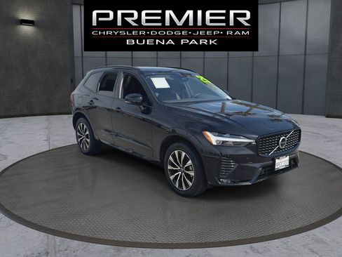 Used 2025 Volvo XC60 B5 Plus AWD/4WD image 2