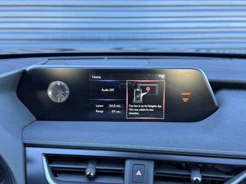 Used 2022 Lexus UX 250h w/ Premium Package image 26