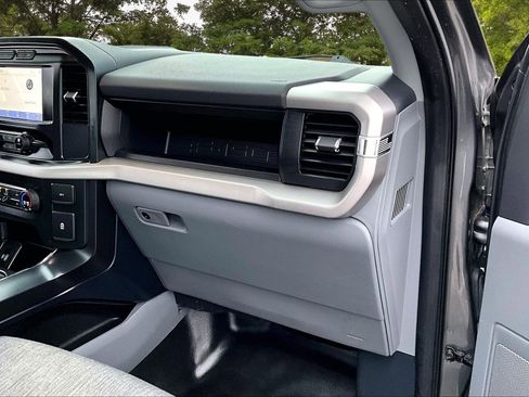 Used 2022 Ford F150 XL w/ Trailer Tow Package image 29