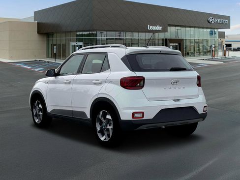 New 2026 Hyundai Venue SEL image 5