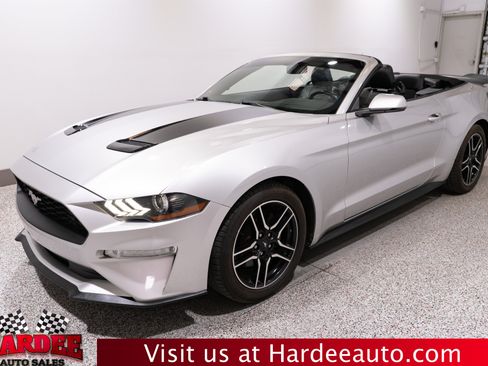 Used 2019 Ford Mustang Premium RWD image 4