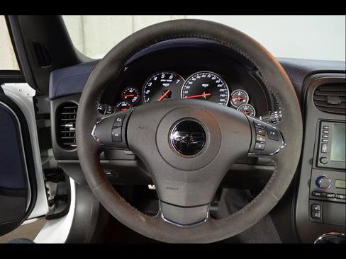 Used 2013 Chevrolet Corvette Grand Sport w/ 4LT Preferred Equipment Group RWD image 15