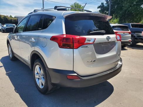 Used 2013 Toyota RAV4 XLE AWD/4WD image 5