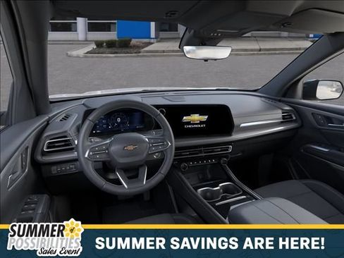 New 2026 Chevrolet Traverse LT w/ Driver Confidence Package AWD/4WD image 15