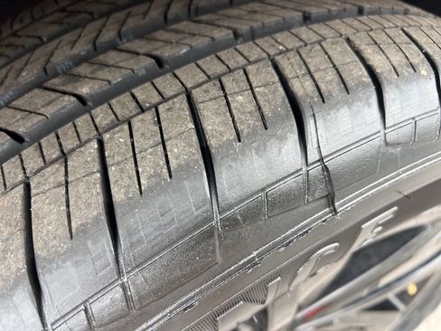 Used 2023 Volkswagen Atlas Cross Sport SE image 8