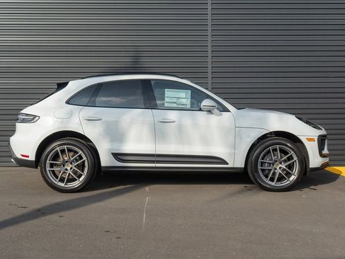New 2026 Porsche Macan image 8