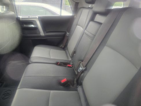 Certified 2023 Toyota 4Runner SR5 Premium w/ Moonroof Package AWD/4WD image 18