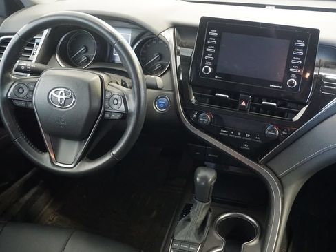 Certified 2024 Toyota Camry SE FWD image 25