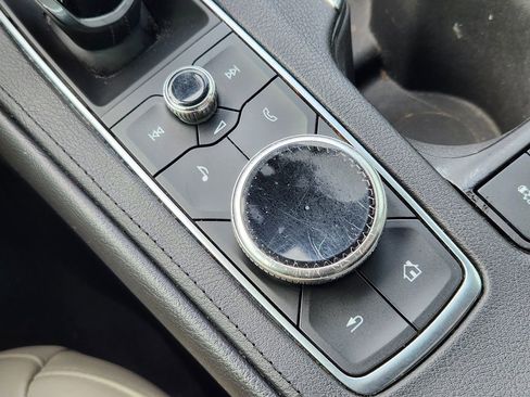 Used 2020 Cadillac XT4 Luxury w/ Cold Weather Package image 20