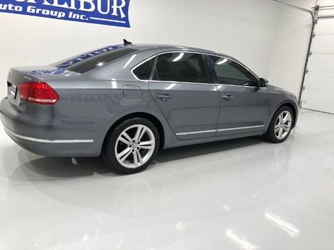 Used 2014 Volkswagen Passat TDI SEL Premium FWD image 6