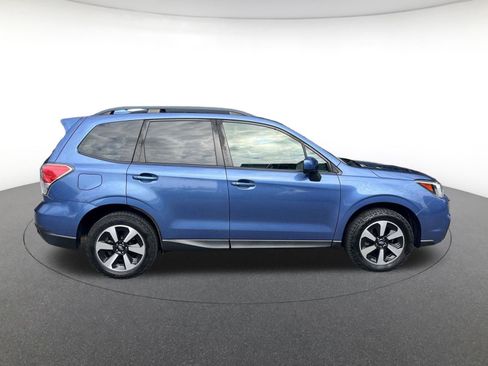 Used 2017 Subaru Forester 2.5i Premium AWD/4WD image 6