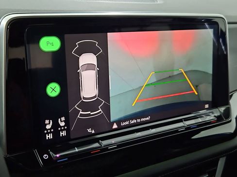 New 2026 Volkswagen Atlas Cross Sport SEL R-Line image 31