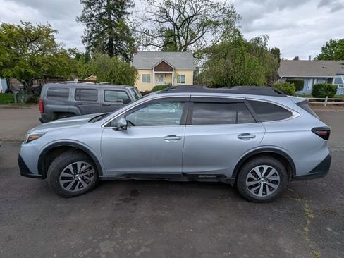 Used 2021 Subaru Outback Premium w/ Popular Package #1 AWD/4WD image 8